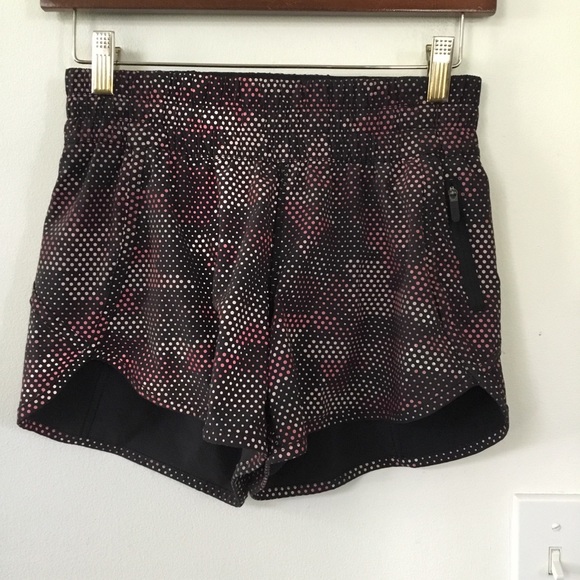 Lululemon Tracker Short V Reflective SeaWheeze - High Tempo Camo Orange Multi - Picture 6 of 11